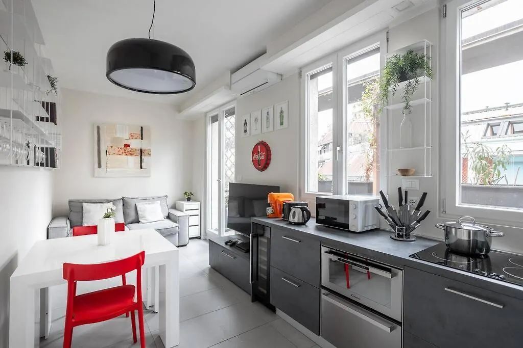 Ennio'S Nest - Private Terrace Apartment Milan